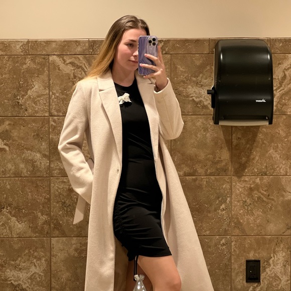 Meet your Posher, Vessi ๐ฅณ - Picture 1 of 4